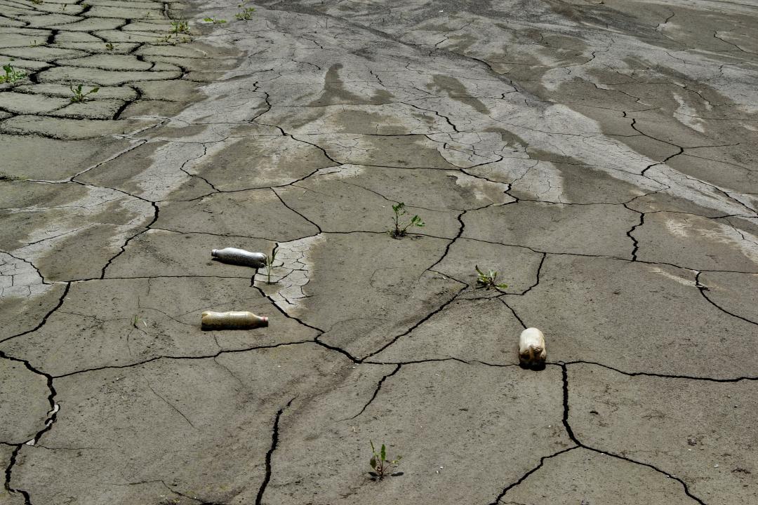 Sarsang Reservoir on the verge of drying up. Photo credit: Marut Vanyan/Caucasus Watch