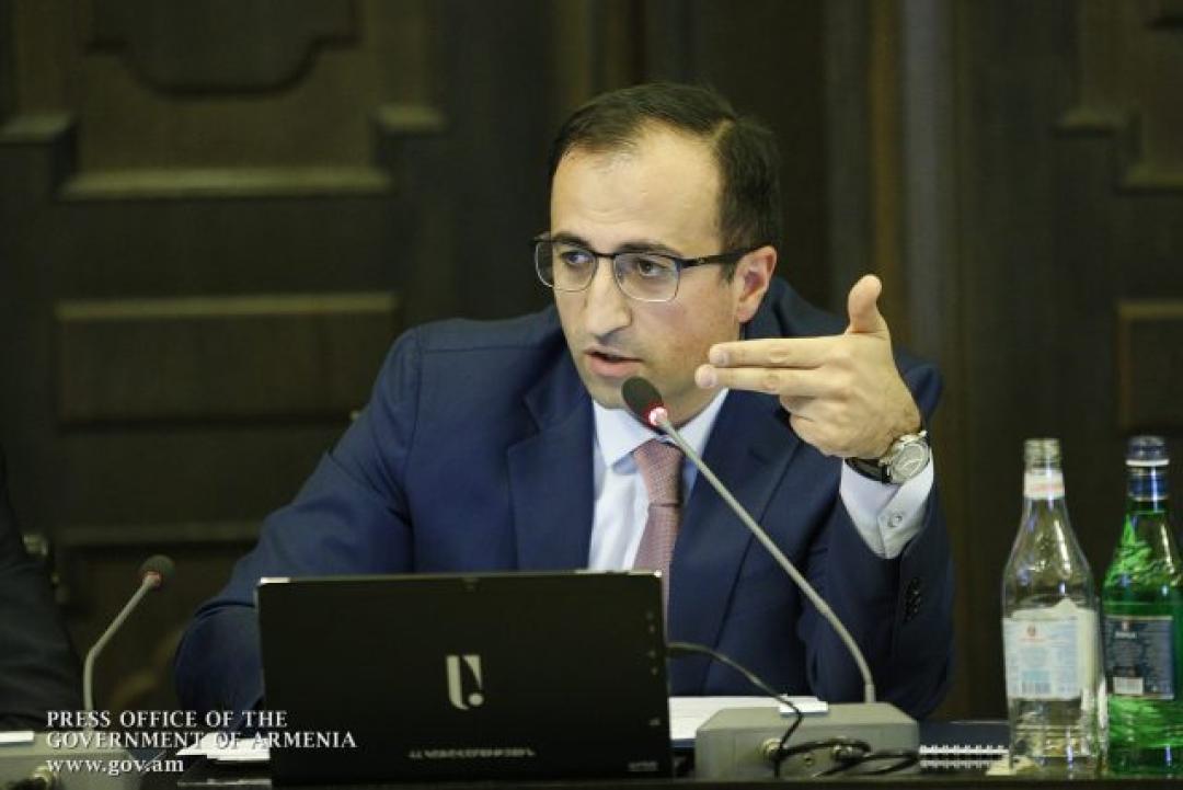 Auf dem Bild: Armenian Health Minister Arsen Torosyan