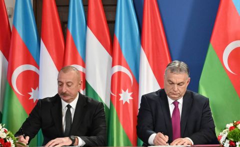 Ilham Aliyev on Working Visit to Hungary