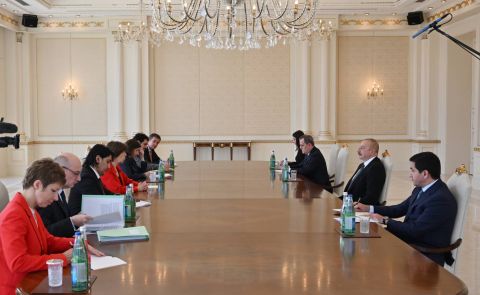 Ilham Aliyev Receives French Foreign Minister