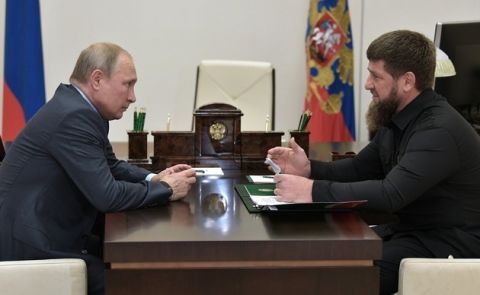 Putin and Kadyrov Discuss Socio-Economic Situation in Chechnya, Exchange Eid Greetings