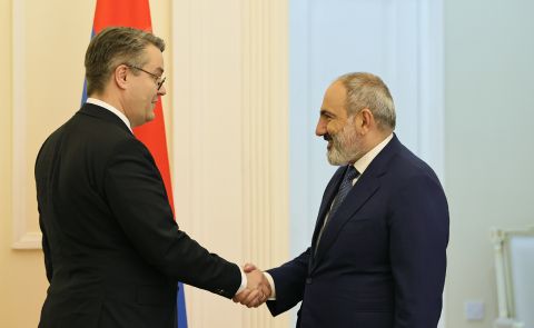 German Minister of State Meets Nikol Pashinyan in Armenia