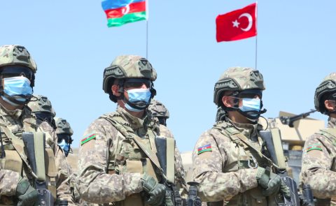 Aserbaidschan und die Türkei stärken militärischen Beziehungen