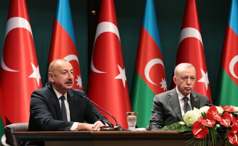 Präsident Alijew zu offiziellem Besuch in der Türkei