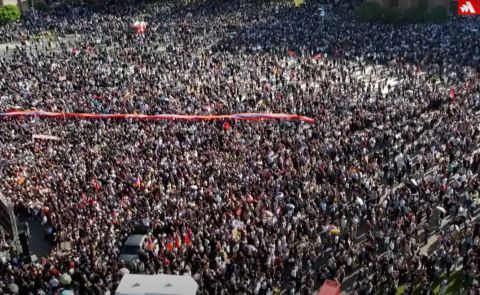 Calls for Pashinyan's Resignation Amid Massive Protests in Yerevan
