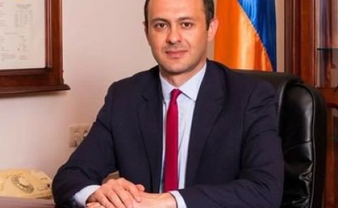 Grigorjan: „Armenien wird sein Territorium verteidigen, falls Aserbaidschan angreift“