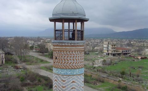  Armenien und Aserbaidschan: Vorbereitung auf den Frieden?