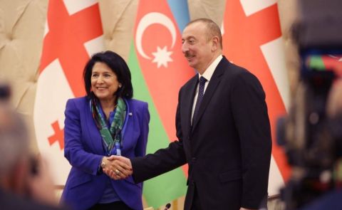 Salome Surabischwilis erster Besuch in Aserbaidschan