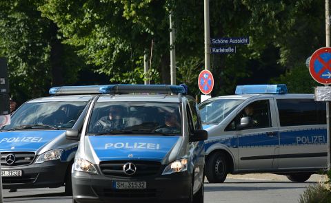 Sieben aserbaidschanische Staatsbürger in Deutschland wegen des Verdachts der illegalen Einwanderung inhaftiert