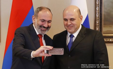 Pashinyan meets Mishustin on the sidelines of the EAEU conference