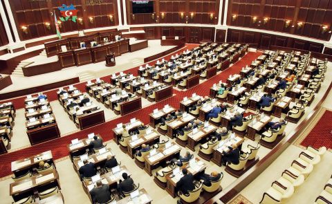 Azerbaijani Parliament announces its composition