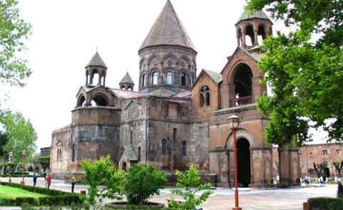 Die Spannungen zwischen der armenischen Regierung und der Kirche halten an