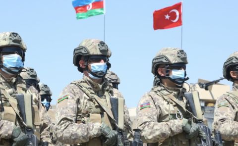 Baku reagiert auf russische Medienspekulationen über ausländische Militärpräsenz