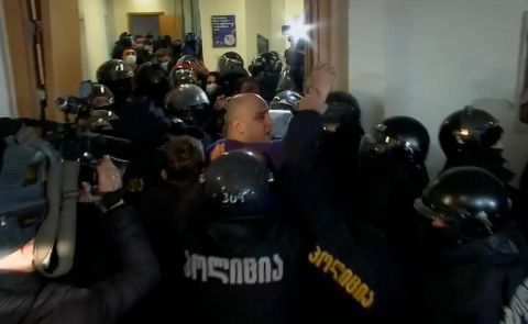 Politische Krise in Georgien: Die Folgen von Melias Verhaftung