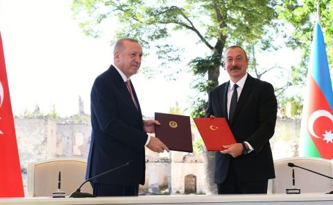 Erdoğan met with Aliyev to discuss Ukraine conflict