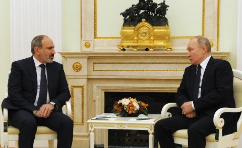 Paschinjan traf Putin in Moskau