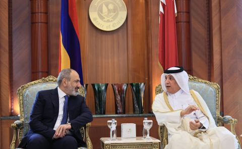 Paschinjan trifft hohe Offizielle in Katar
