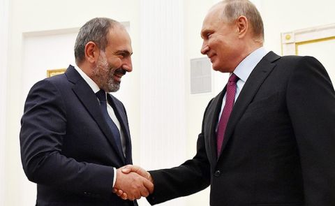 Pashinyan Pays Working Visit to Russia and Meets Putin