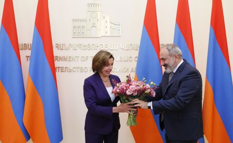 Nancy Pelosi in Yerevan Accuses Azerbaijan of Breaking Ceasefire; Baku Responds