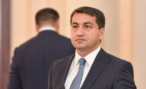 Hikmet Hajiyev äußert sich zu Velayatis jüngsten Äußerungen über die Beziehungen zu Aserbaidschan
