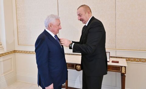 Head of Dagestan Meets Ilham Aliyev in Baku