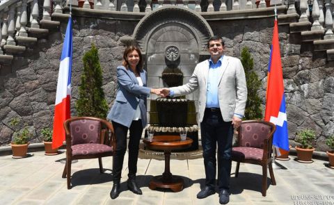 De-facto President of Separatist Nagorno-Karabakh Visits France