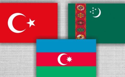 Aserbaidschan, Türkei und Turkmenistan unterzeichnen eine Reihe von Dokumenten in Turkmenbaschi