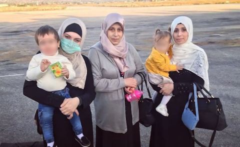 Sieben Frauen aus Syrien nach Grosny zurückgehert