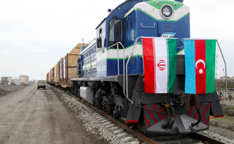Eröffnung neuer iranisch-aserbaidschanischer Bahnstrecke im März 2018