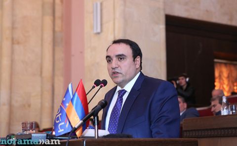 Artur Bagdasarian: „Sersch Sargsjan muss Premierminister werden“