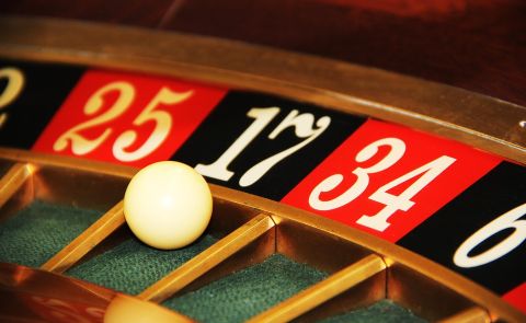 Stiftungsgelder für Online-Casinos ausgegeben?